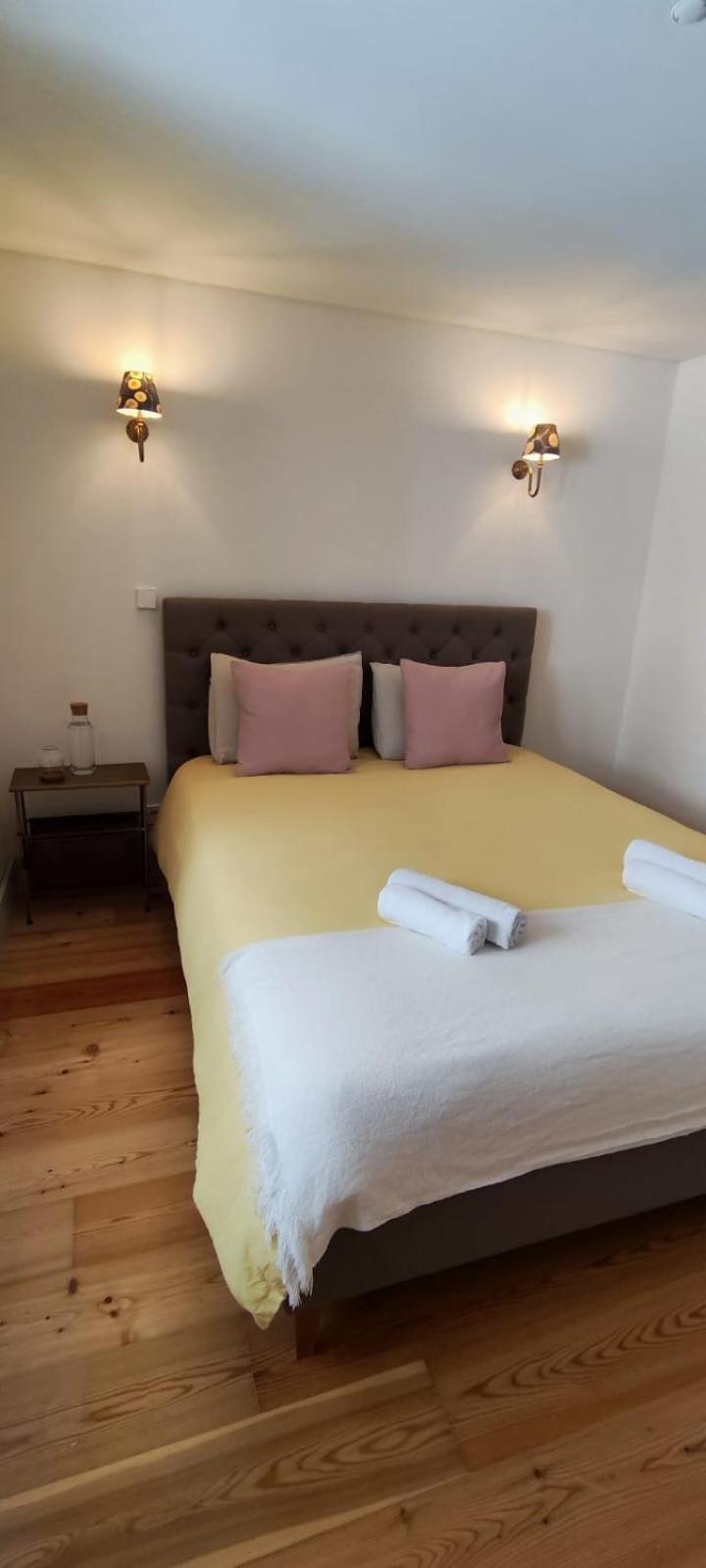 Double With Private Wc In Shared House In Downtown * Lisboa